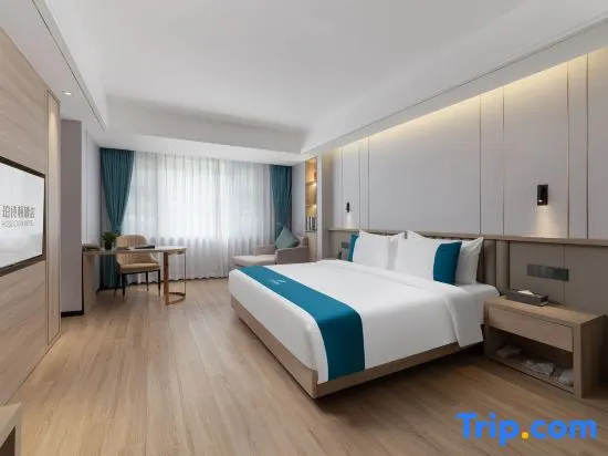 Premier room