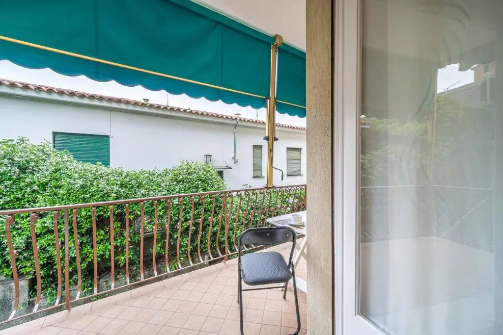 Guesthost - Santa Margherita Quiet Apartment With Balcony