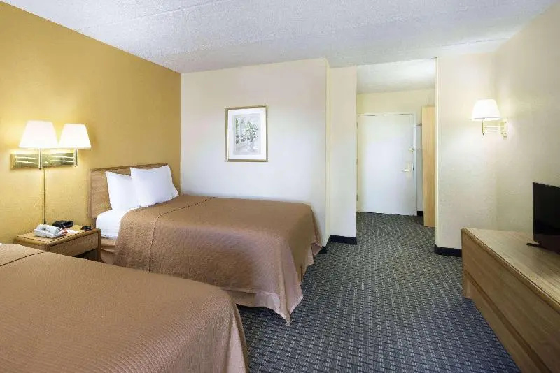Standard Double room (twin beds)