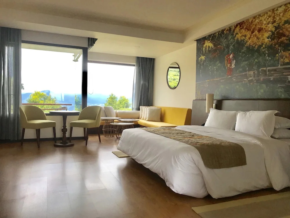 Luxury Suite