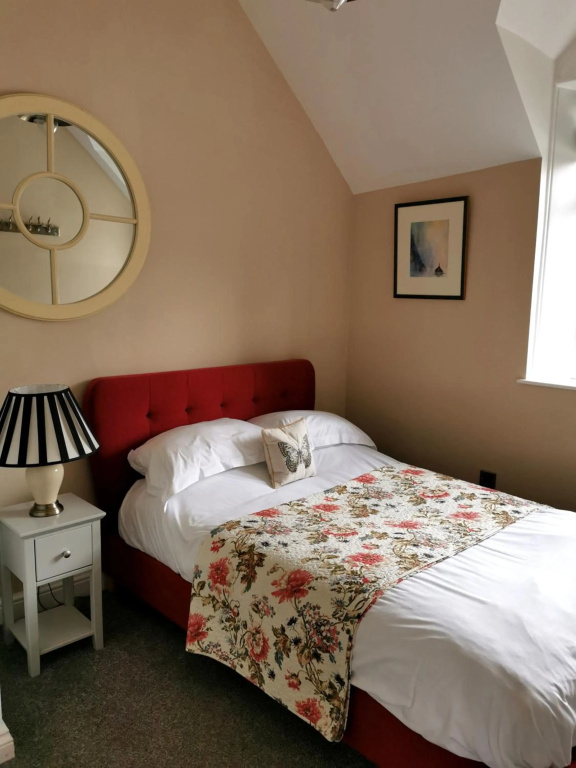 The Courtyard Apartment at Cefn Tilla Court, Usk