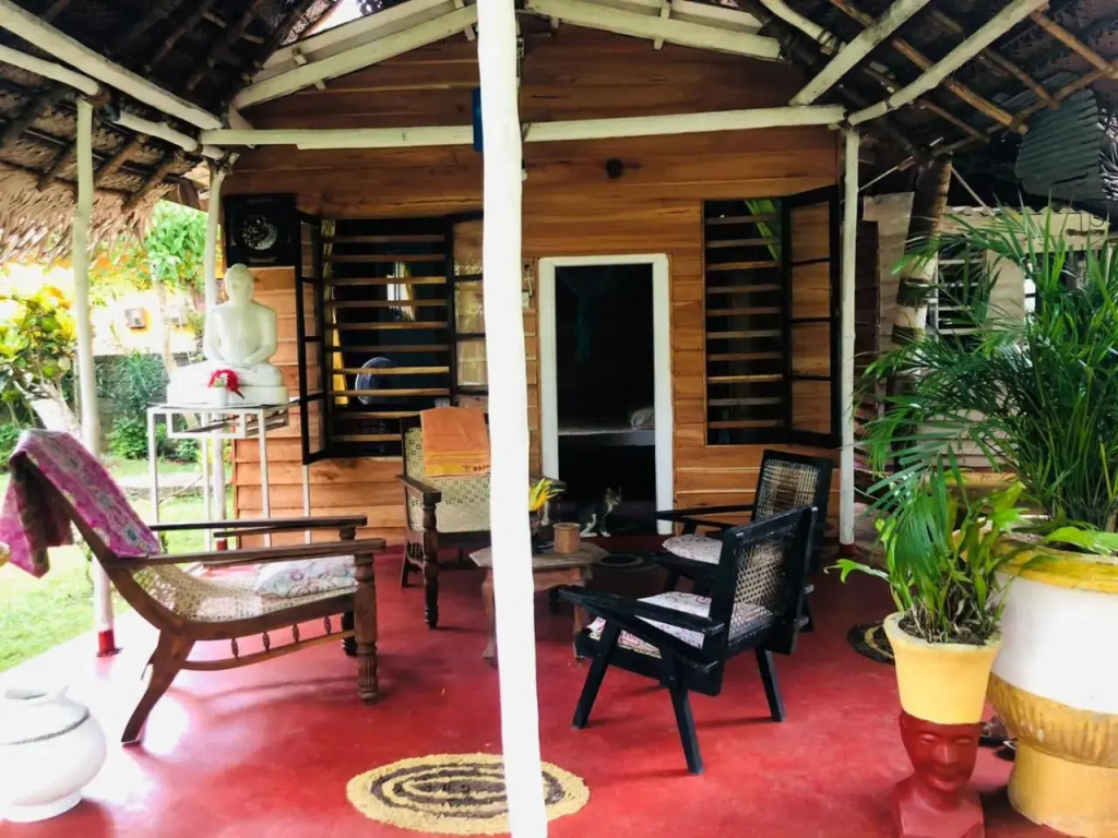 Lake view cabana Restaurant