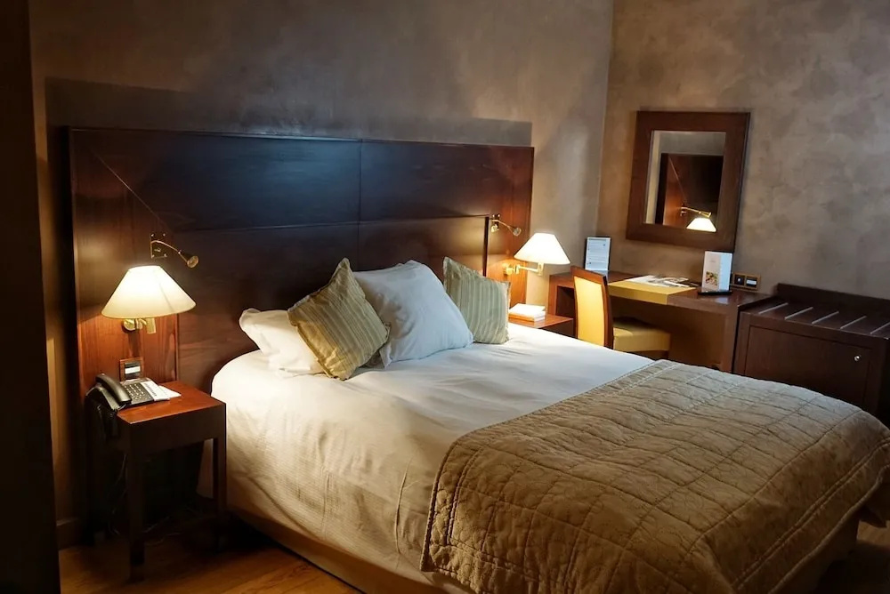 La Maison Chabran - Hôtel Restaurants - Chambres