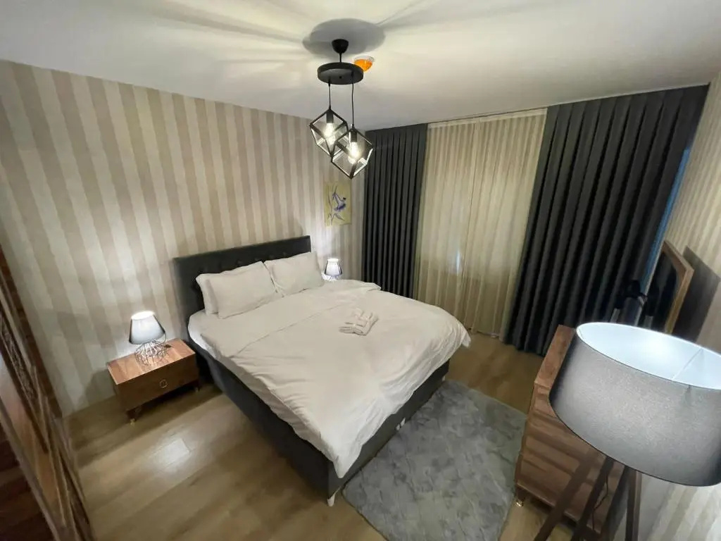 1-bedroom, nearby services, park, free wifi, free parking - AE4