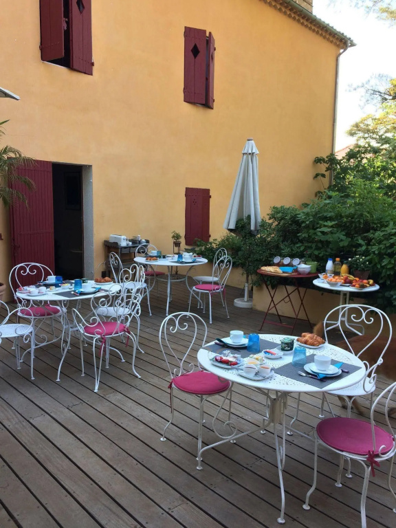 Voir la photo 1 — Villa Roumanille