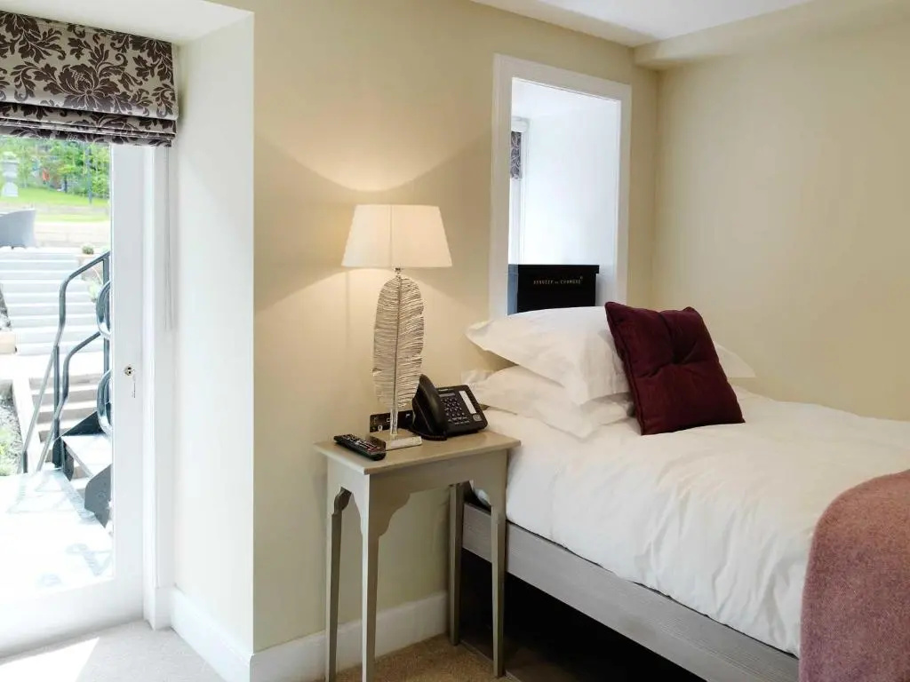 Standard Single room with garden view