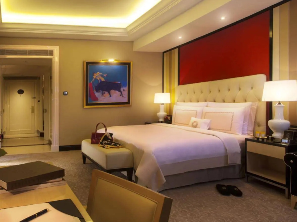 The Trans Luxury Hotel — фото 3