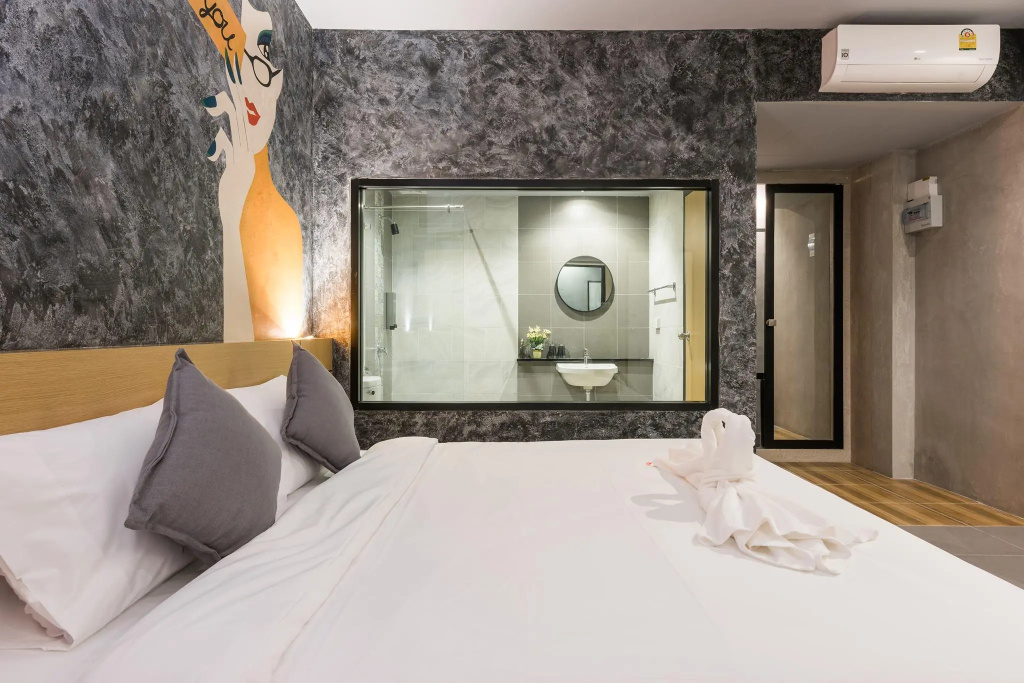 Standard Double room (full double bed)
