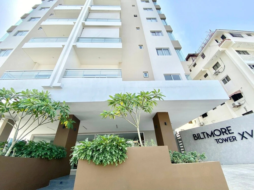 Luxury 1br , Pool, Gym, Close Agora Mall