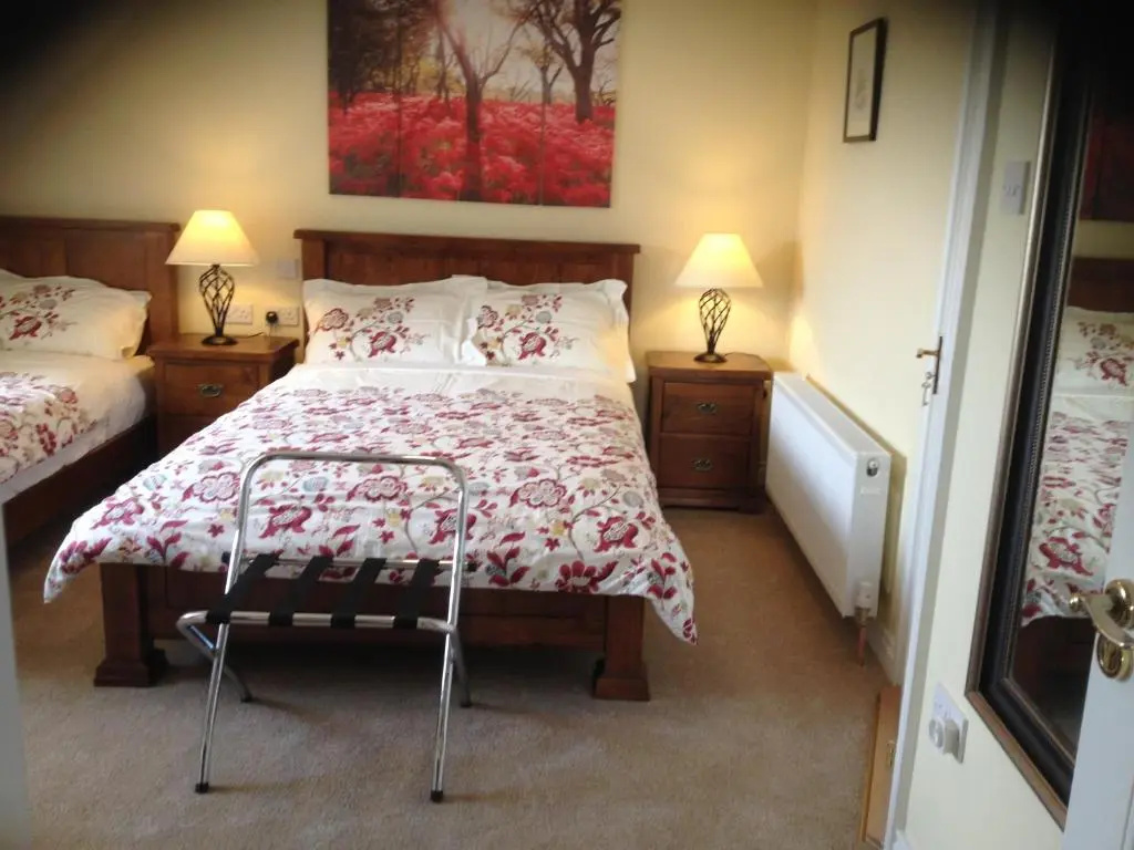 Standard Triple room