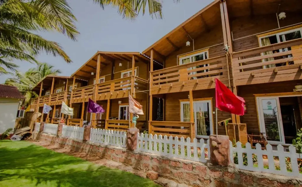 OYO 14146 Home Modern Beach Cottages Morjim