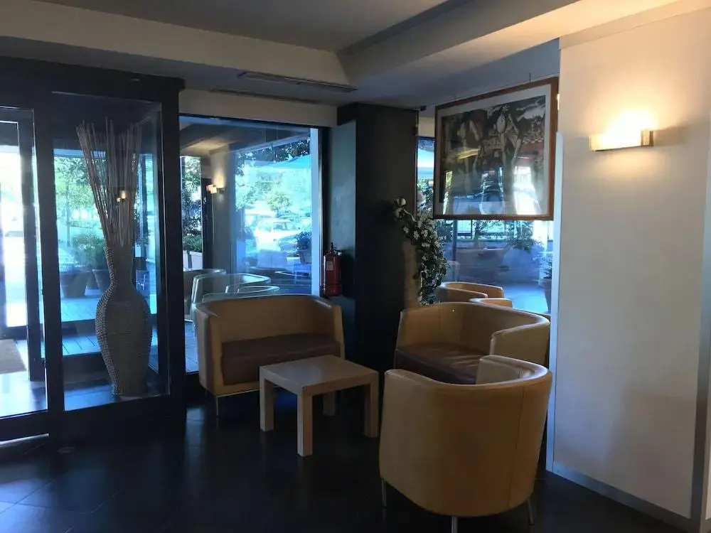 Hotel photo 8