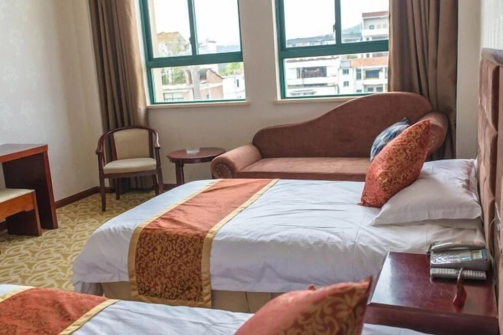 Gold Brick Le Grand Large Hotel