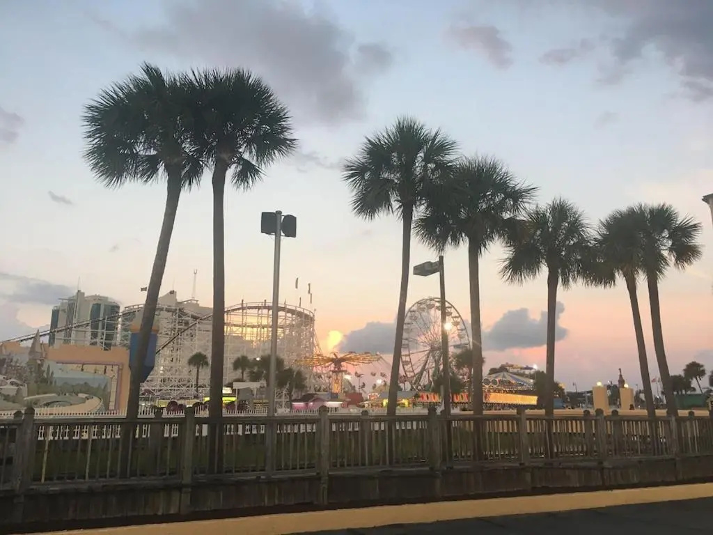 Gorgeous Ocean Front Condo 2bd 2 full baths, 2 balconies