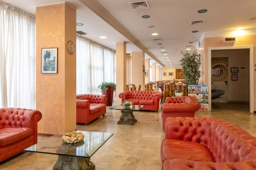 Hotel photo 18