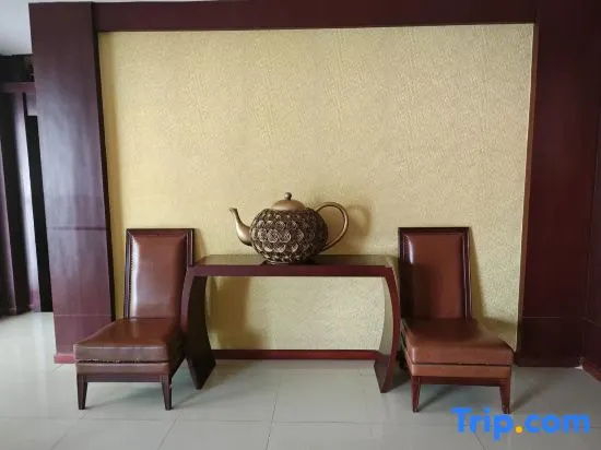 Lobby & Reception