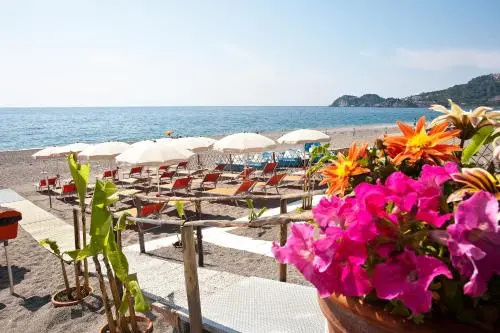 Beach & Waterfront