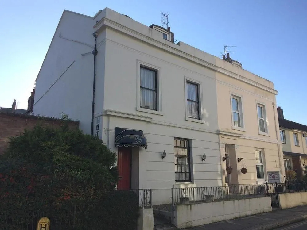 Lockyer House BB