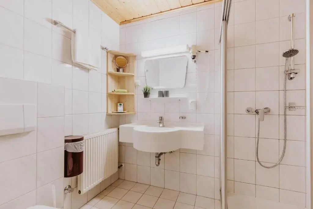 LandGschirnwirt - Chambres