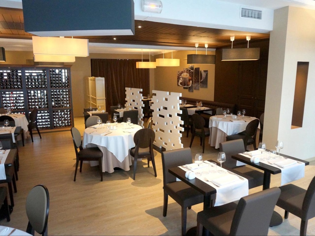 Food & Beverage