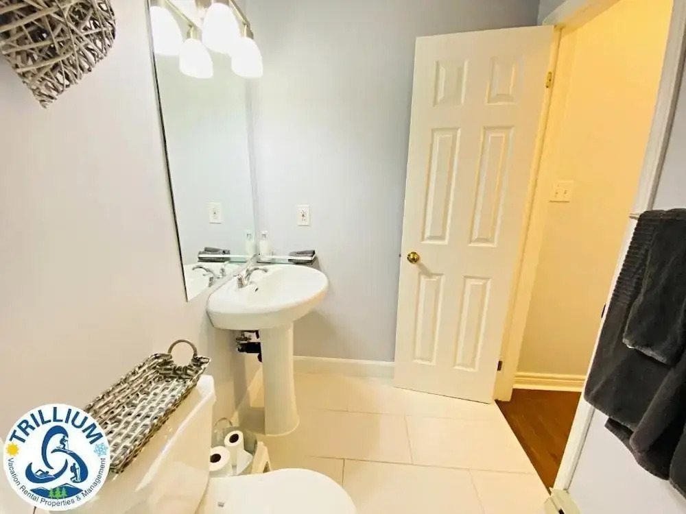 Cozy Studio Loft with 2 Bath - фото 7