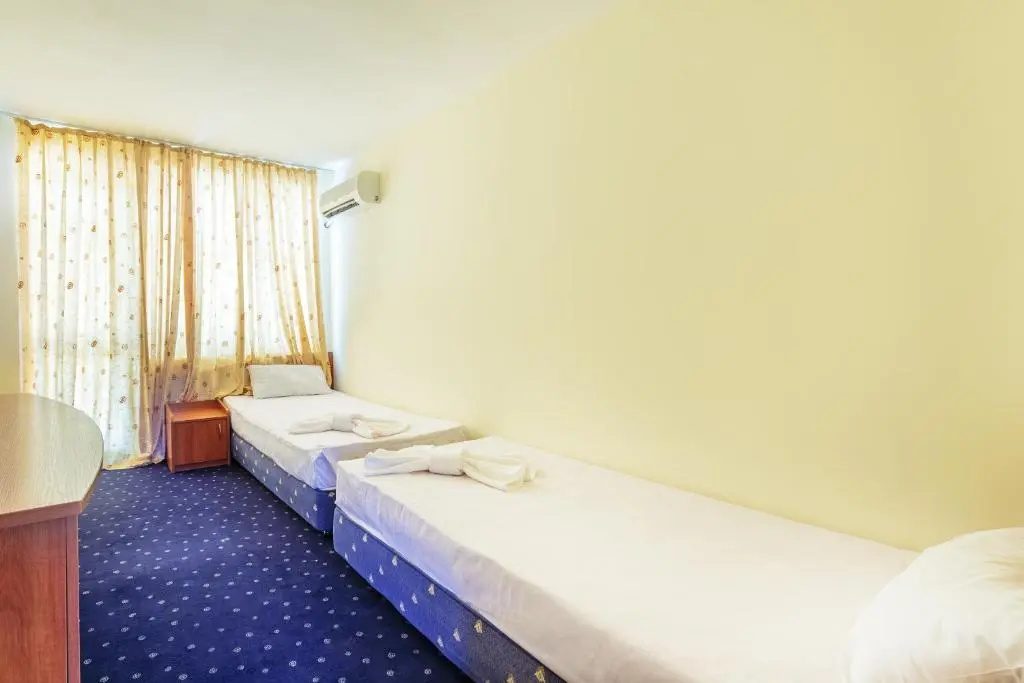 Economy room