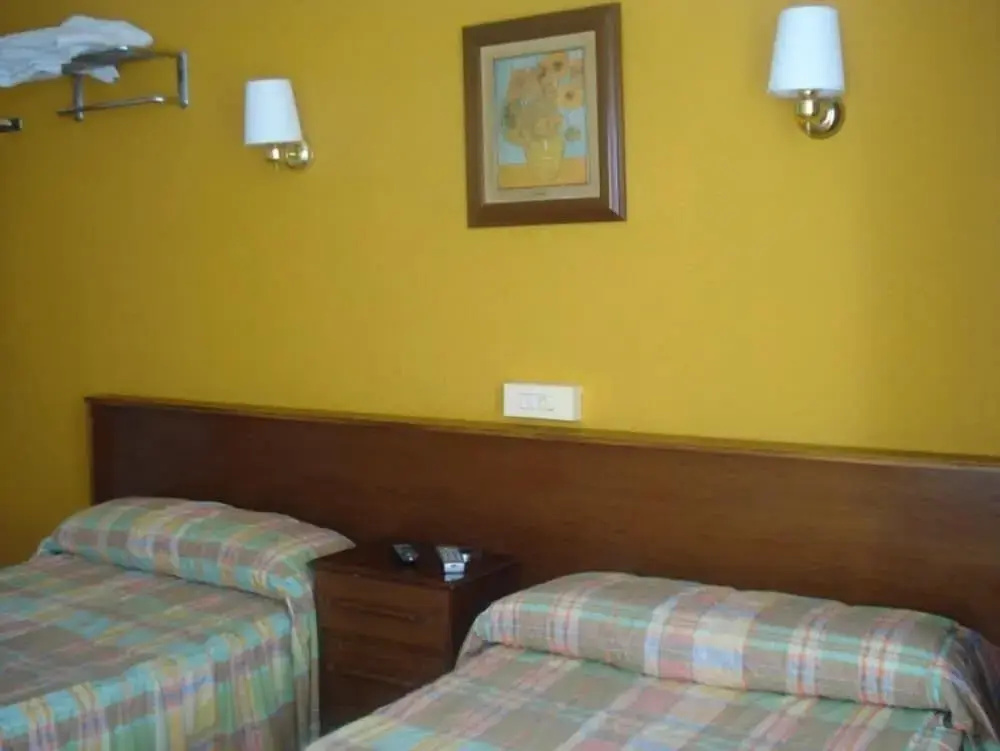 Standard Triple room with balcony
