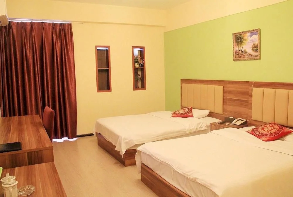 Hotel photo 1
