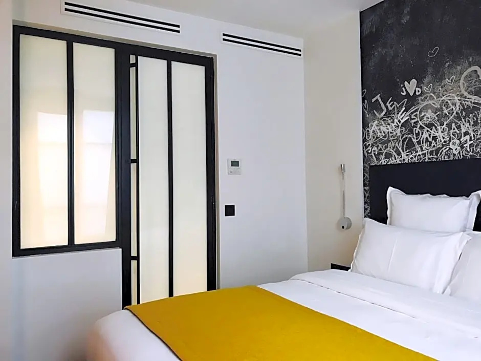 Hôtel Scarlett 89