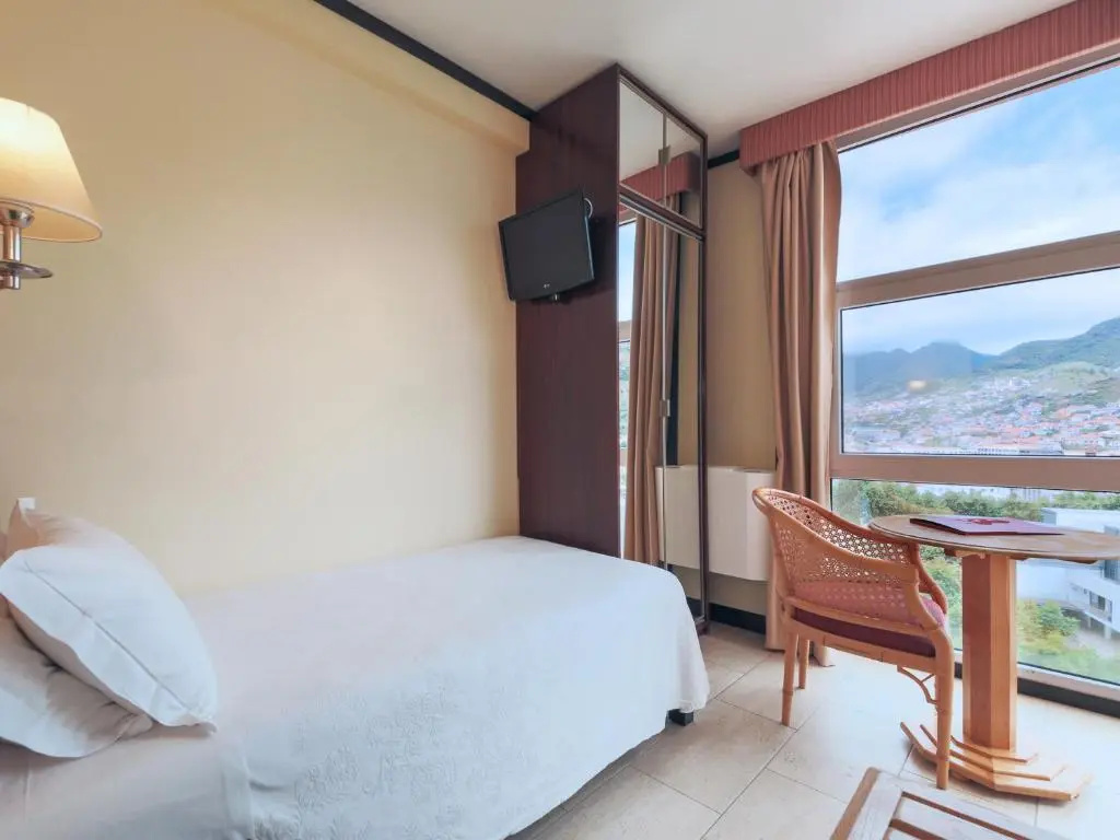 Baia Madeira Hotel - Chambres