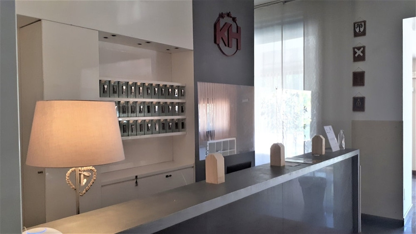 Lobby & Reception