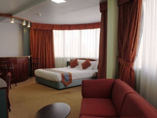 Al Diar Dana Hotel