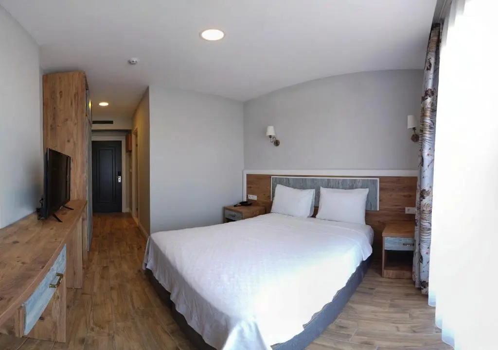 Standard Double room with sea view (full double bed)