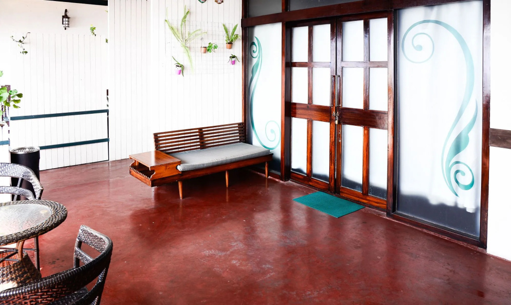Balcony & Terrace