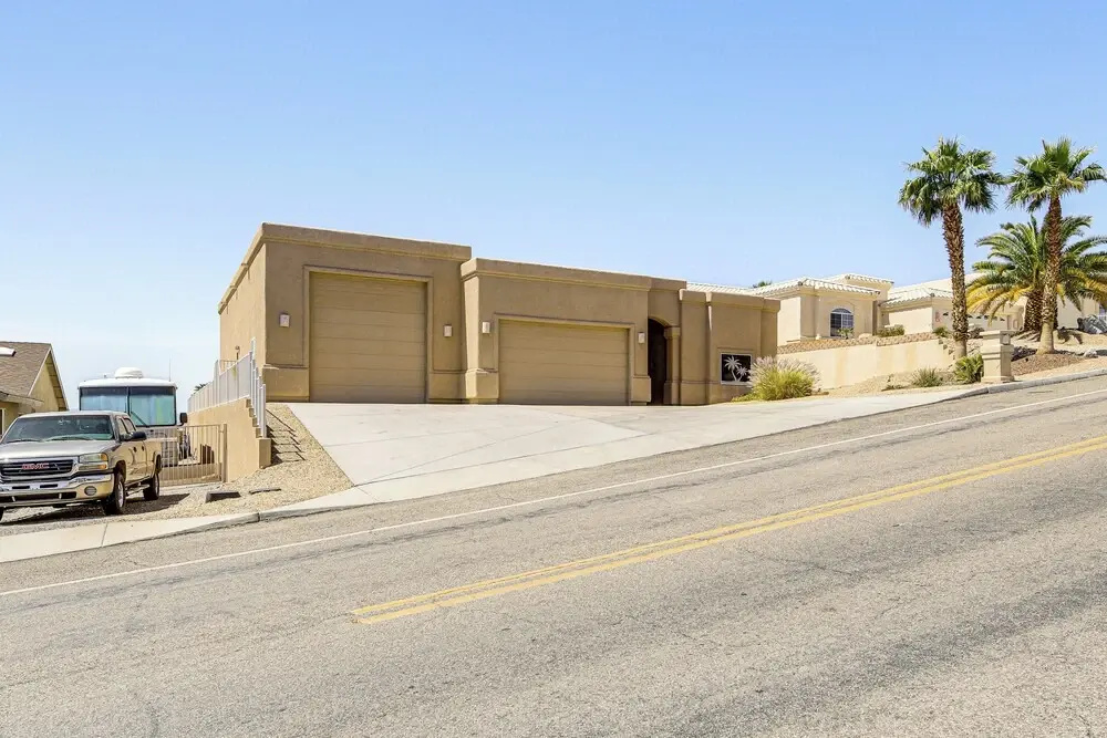 Lake View & Games: Spacious Oasis in Lake Havasu!