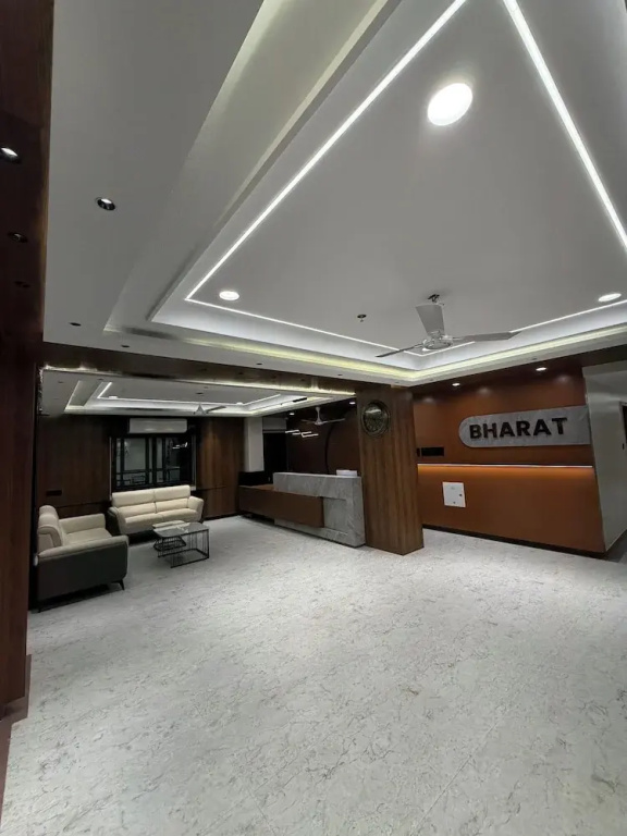 Bharat Inn Hotel And Restaurant
