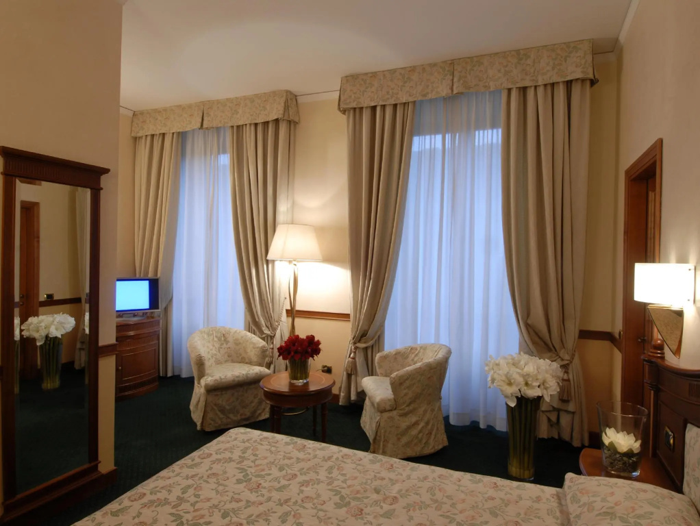 Executive Double room (full double bed)