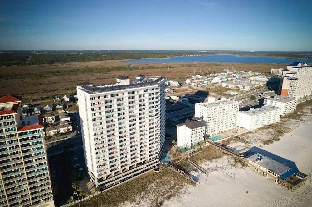 Penthouse with panoramic view of Gulf Shores