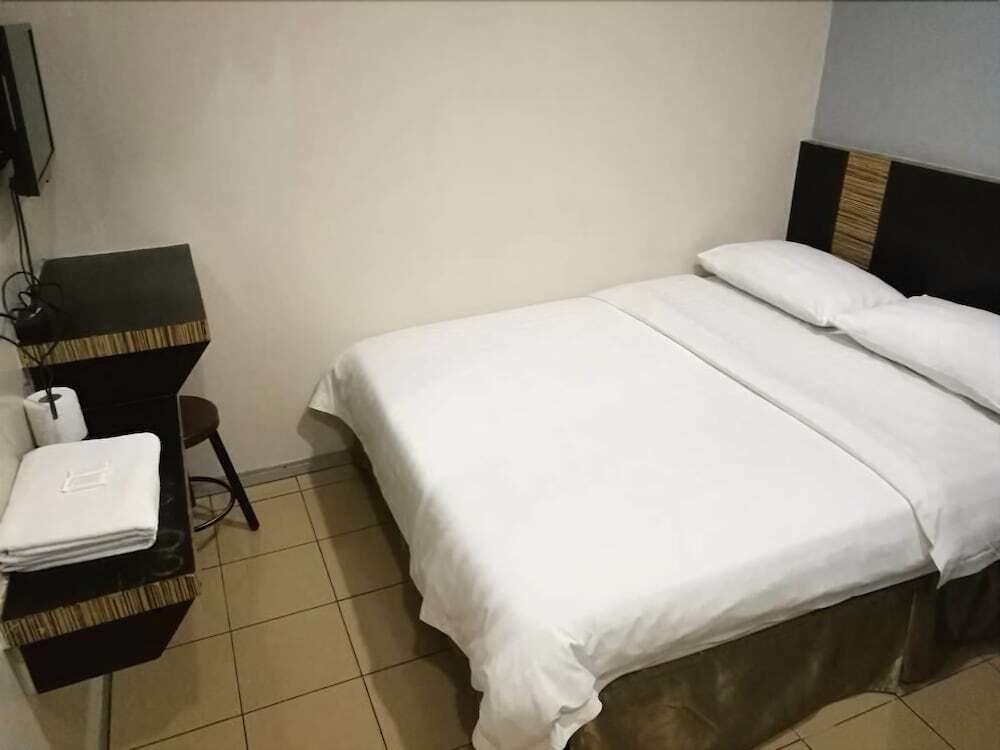 Hotel Traveller