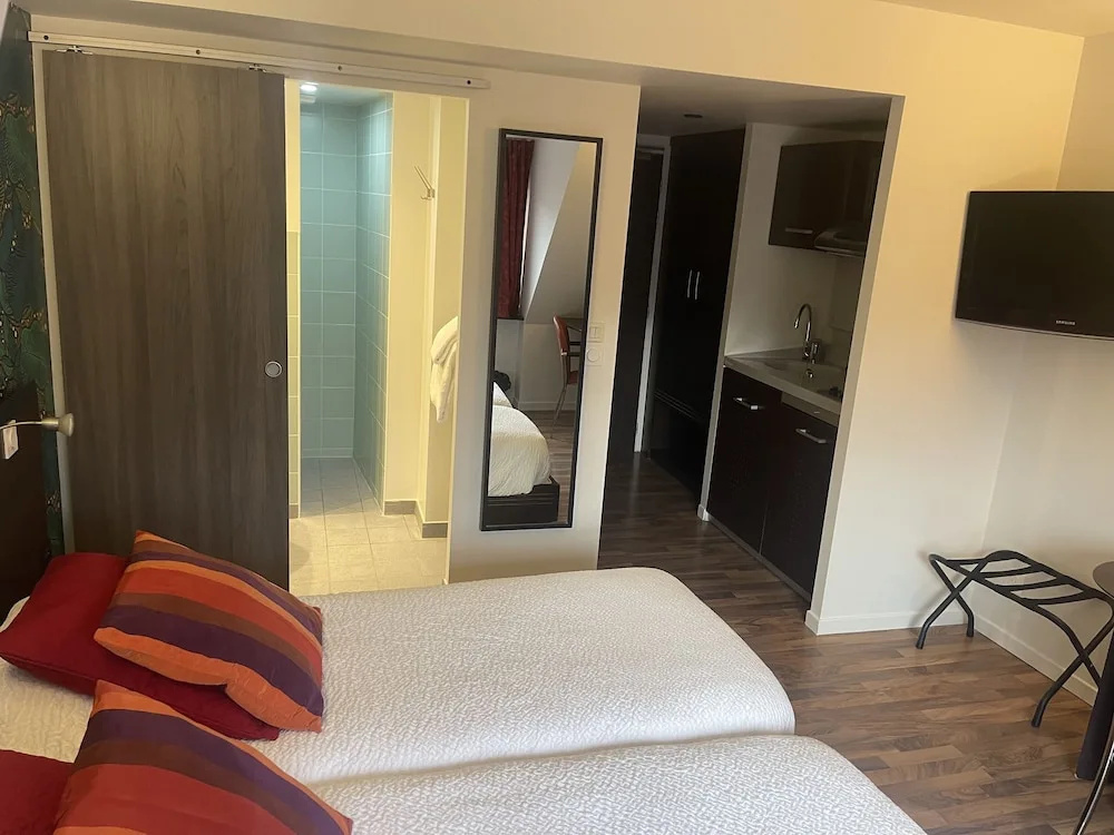Standard Double room (twin beds)