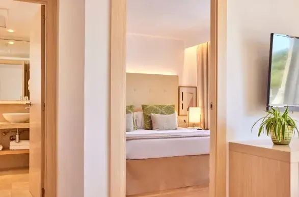 2 Bedrooms Suite