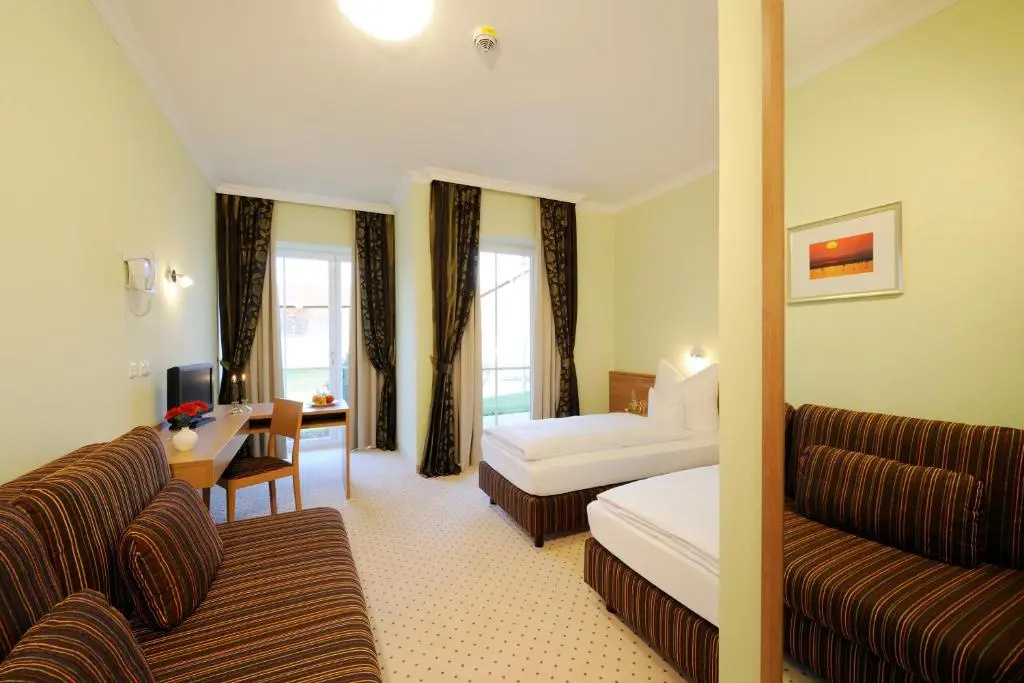 Standard Double room (twin beds)