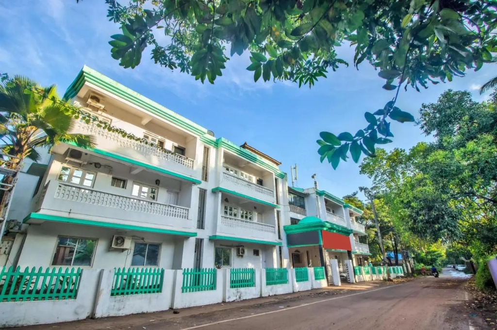 Retreat Anjuna Resort