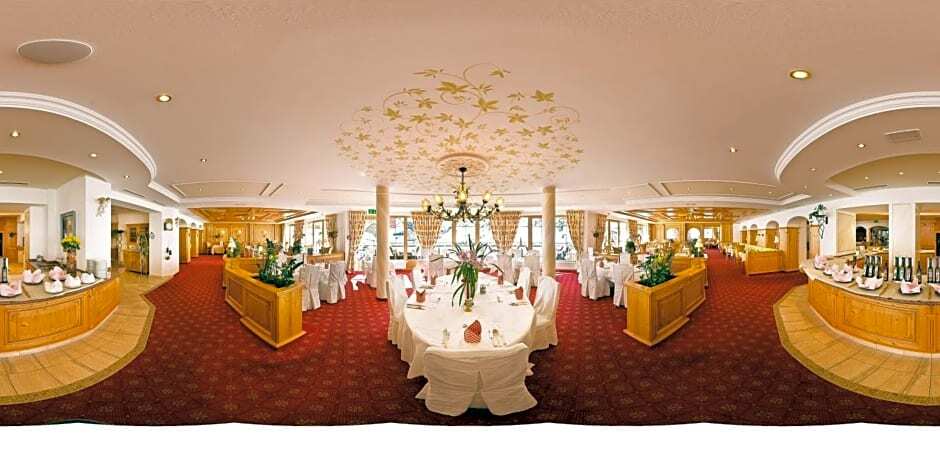 Hotel Bellevue by null