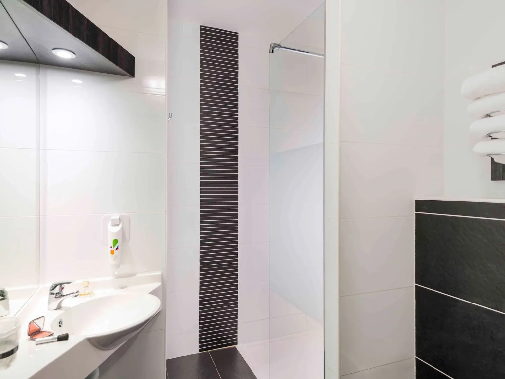 ibis Styles Rouen Val De Reuil - Général