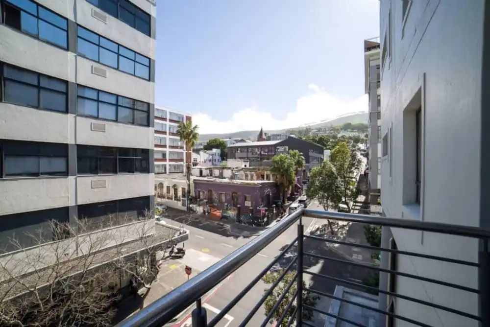 5th Floor - 3 Bed City Center Central and Spacious