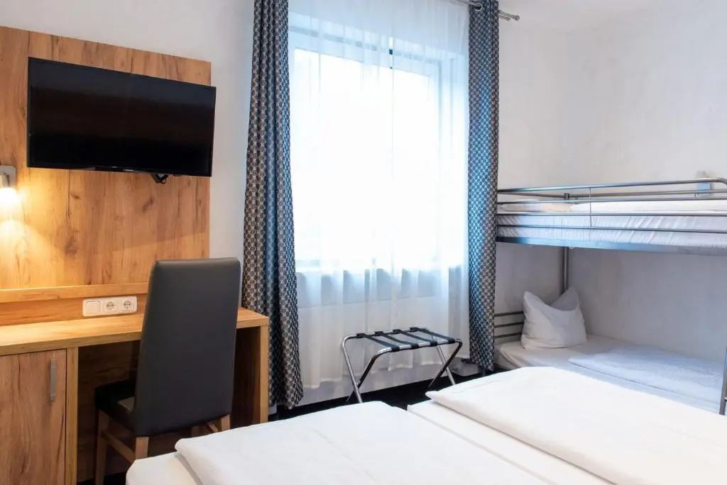 Standard Quadruple room