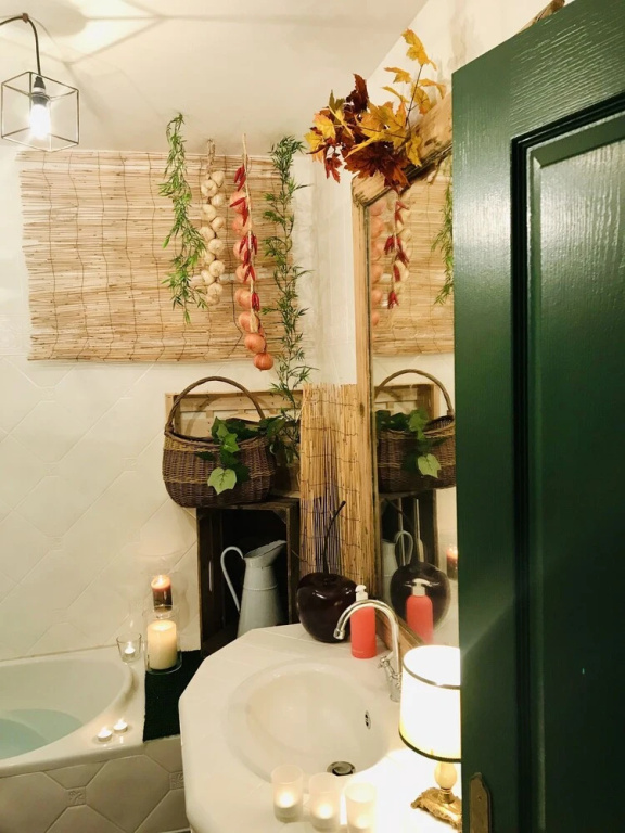 Food & Beverage
