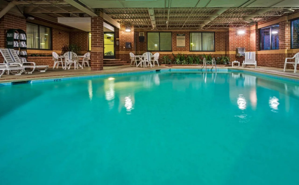 Holiday Inn Express Naperville by IHG - фото 16