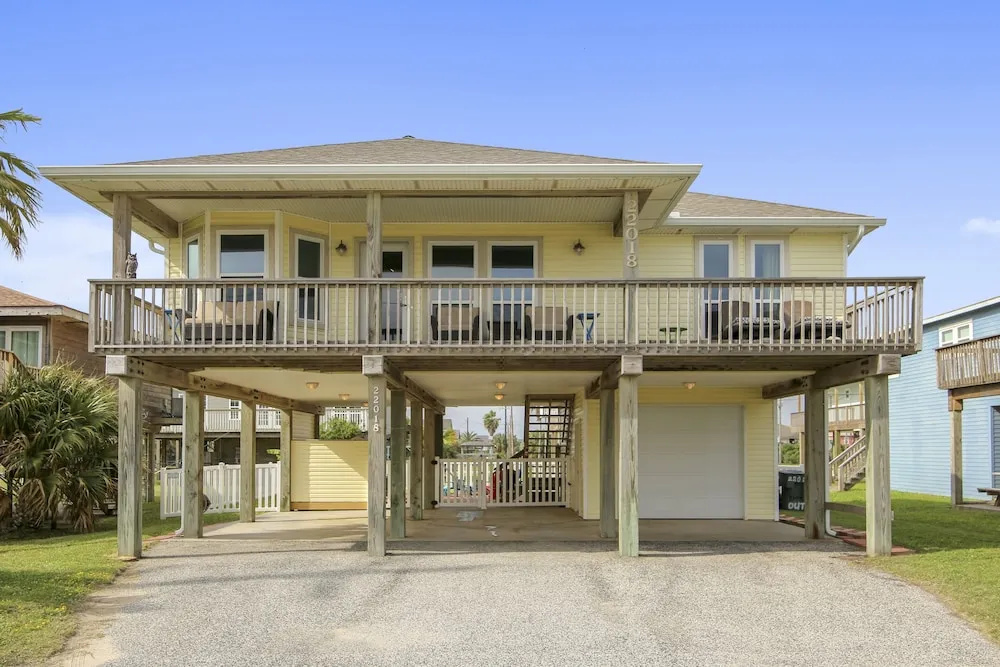 Sea Isle Surprise 3 Bedroom Home